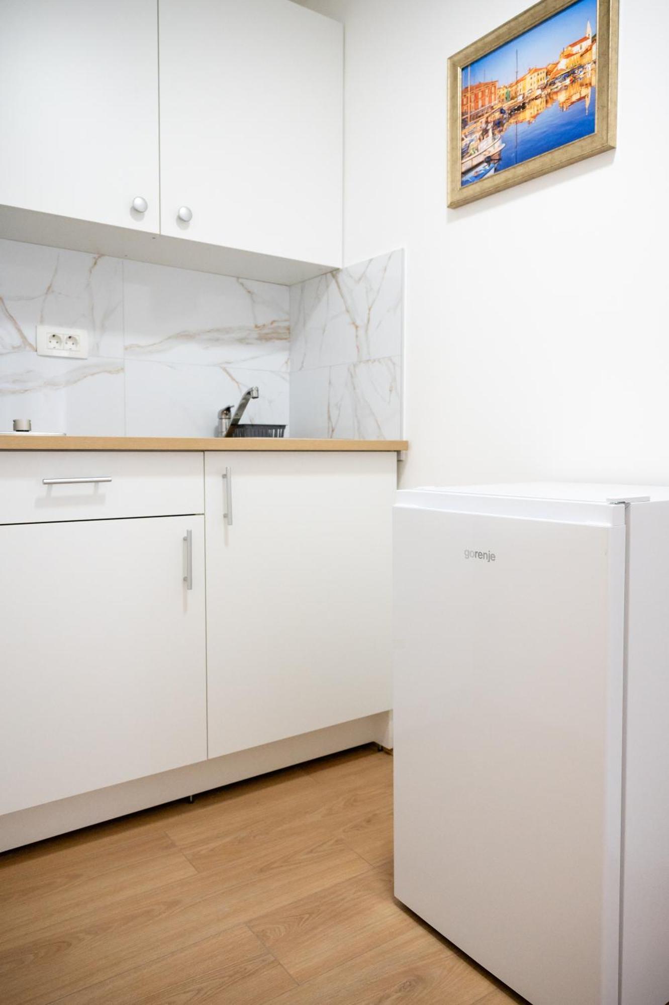 Lev Apartments Изола Номер фото