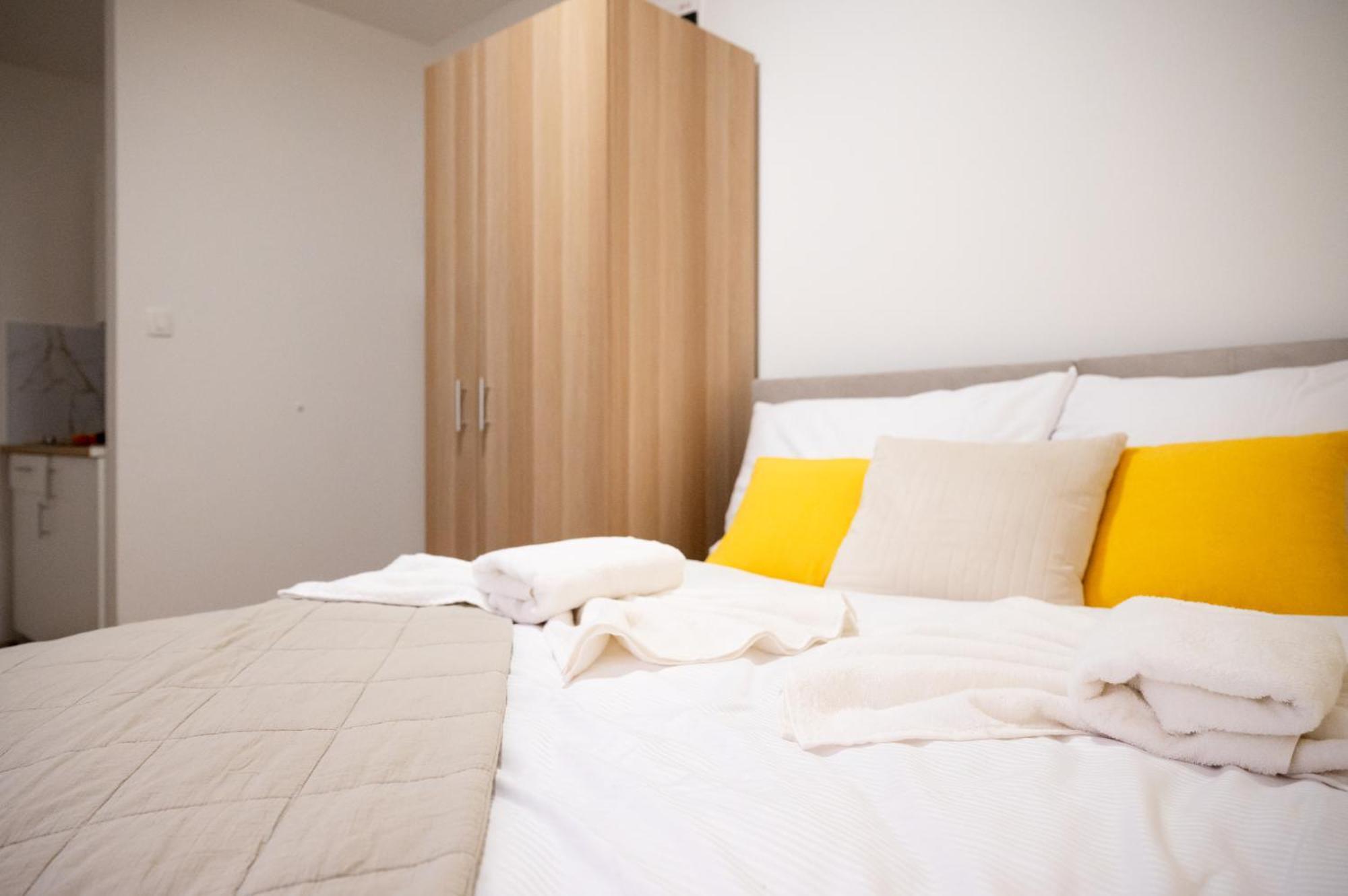 Lev Apartments Изола Экстерьер фото